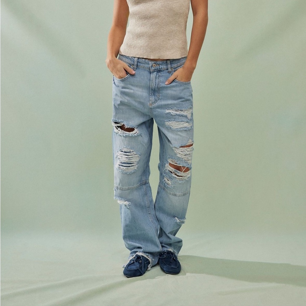 Free People We The Free Light Blue Distressed Boyfriend Jeans
